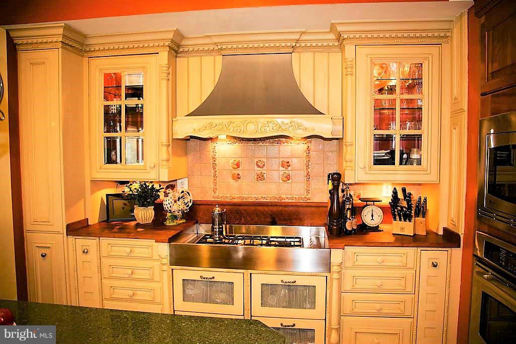 KINGSTOWNE - Residential