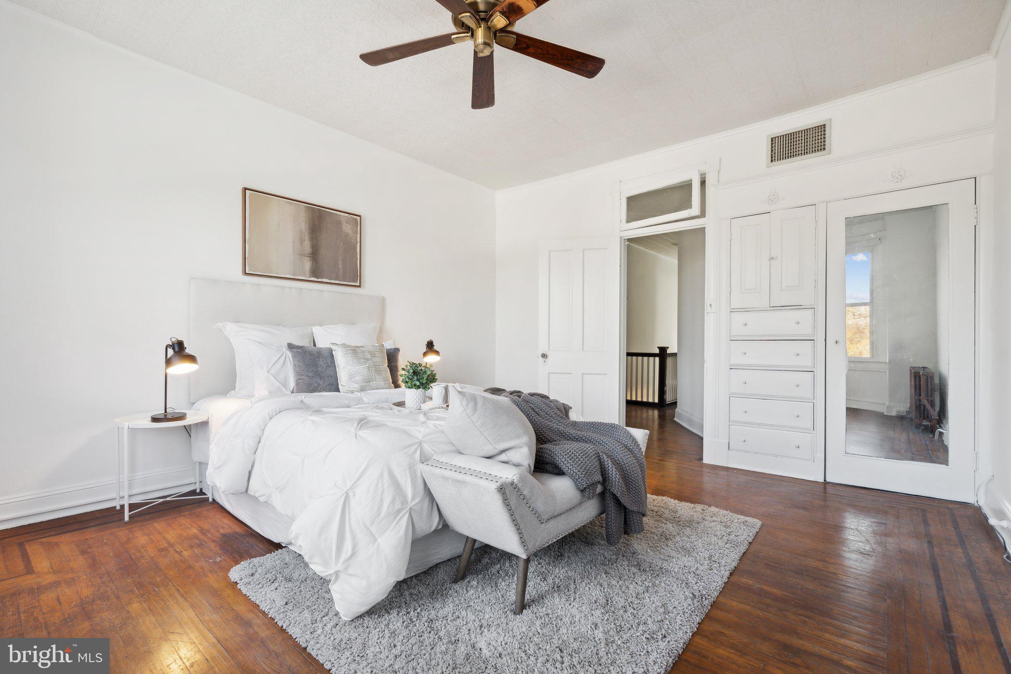 HIGHLANDTOWN - Residential