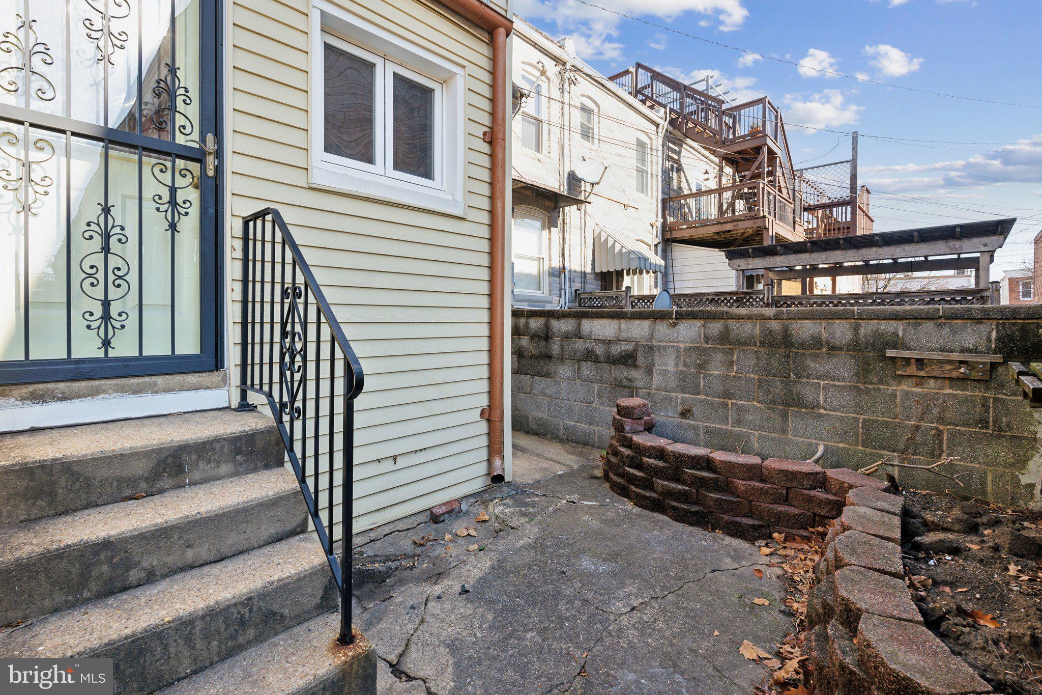 HIGHLANDTOWN - Residential