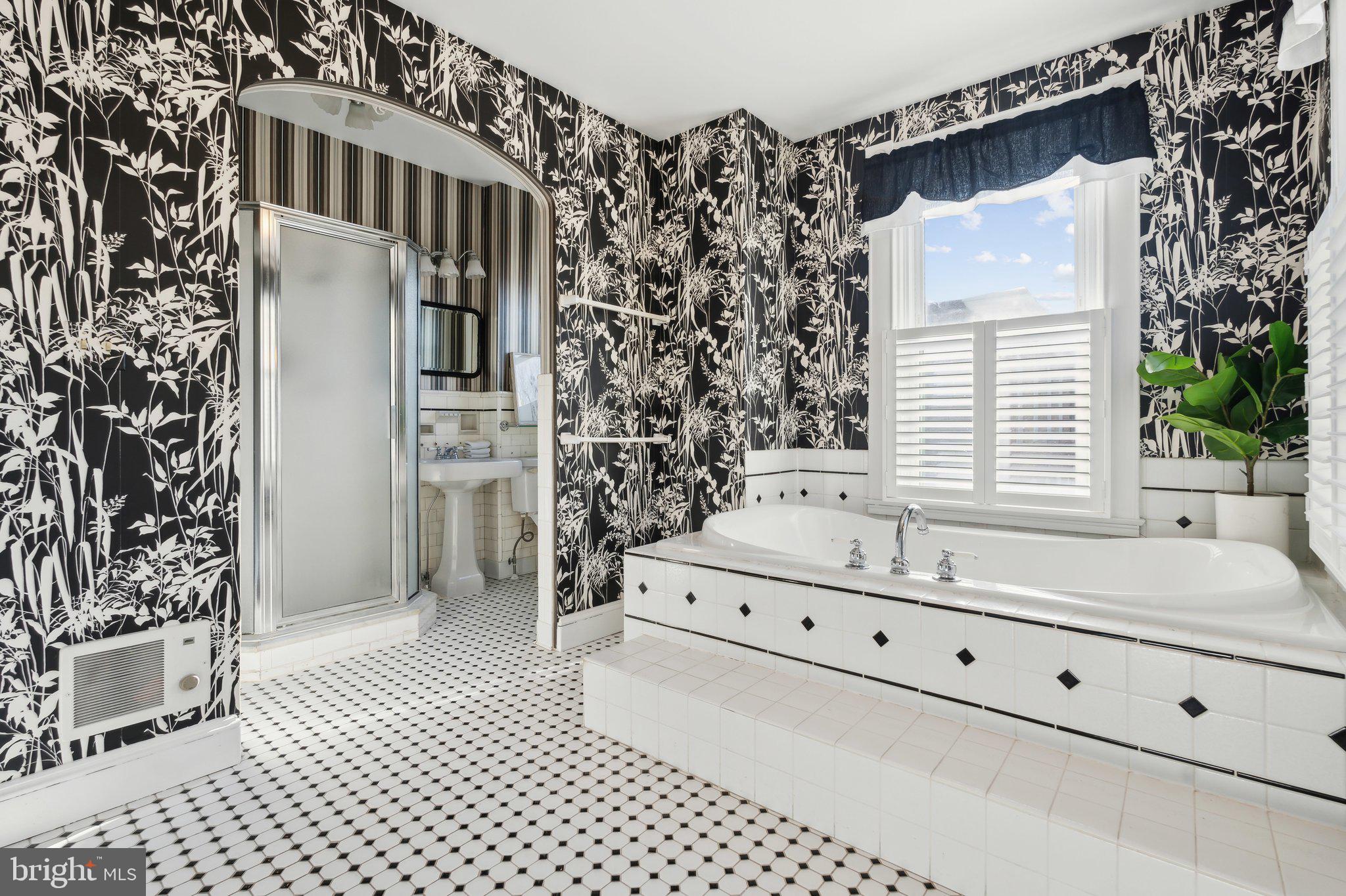 HIGHLANDTOWN - Residential