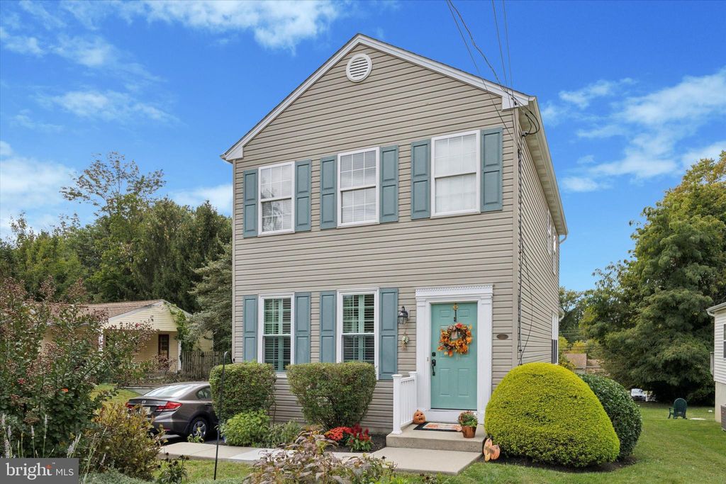 Photo of 234 Elm Avenue, MEDIA, PA 19063 (MLS # PADE2101620)