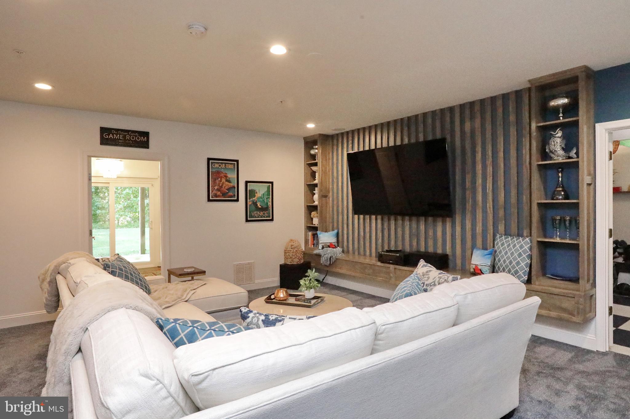 THE VILLAGES OF STEEPLECHASE - Residential