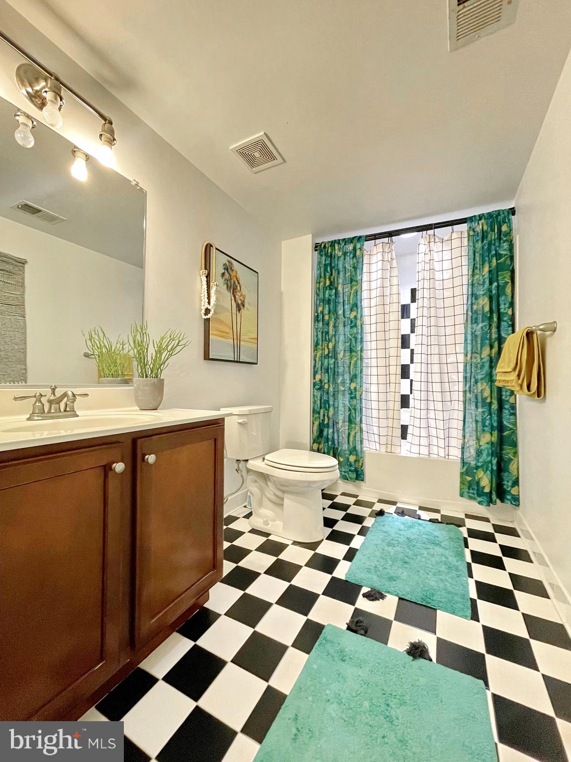 THE VILLAGES OF STEEPLECHASE - Residential