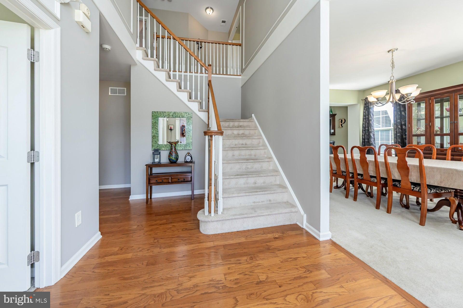 6 MEADOWLARK DRIVE