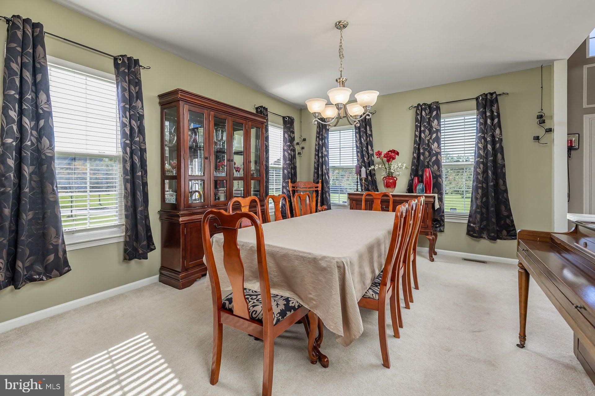 6 MEADOWLARK DRIVE