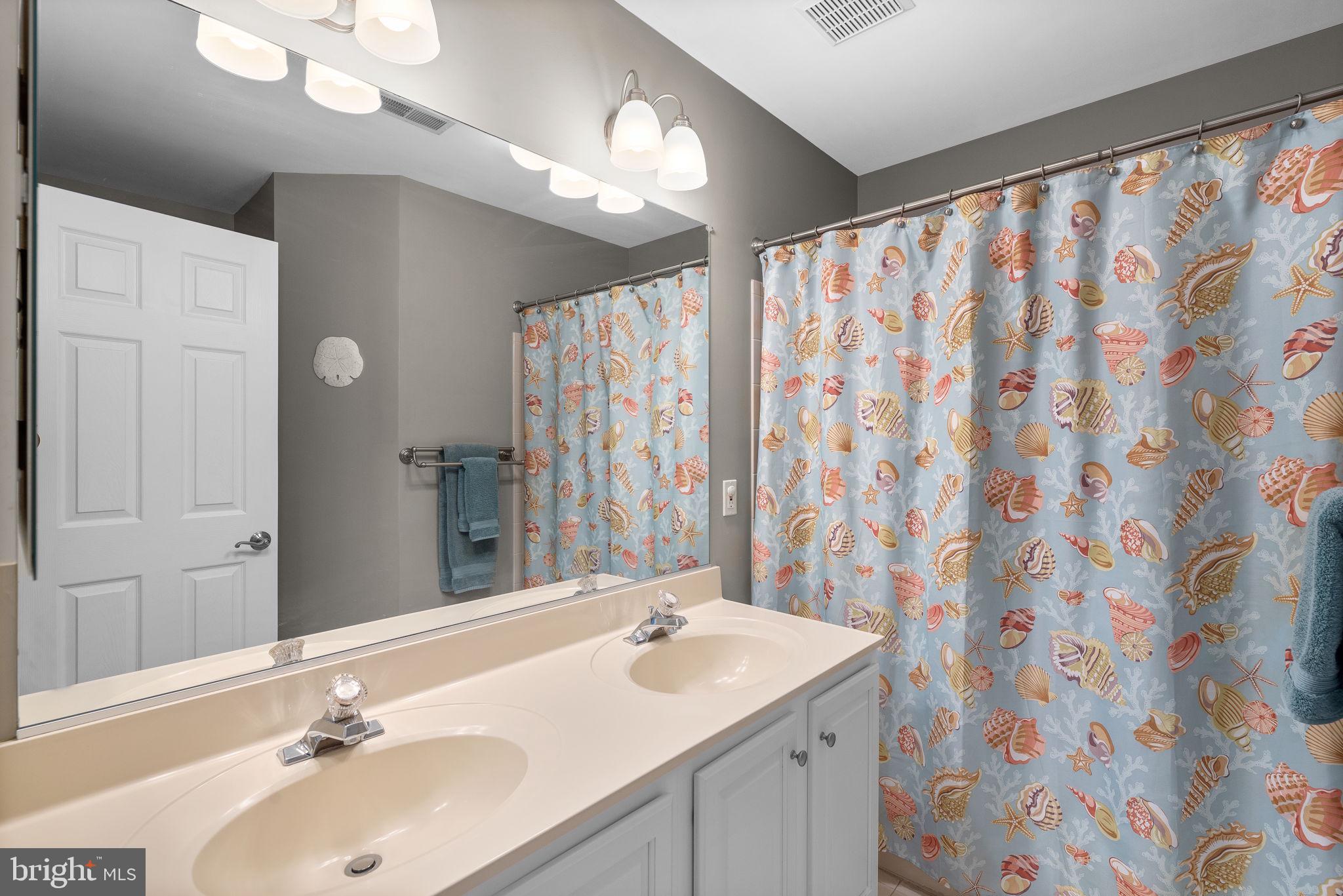 FIELDS OF NOTTINGHAM - Residential