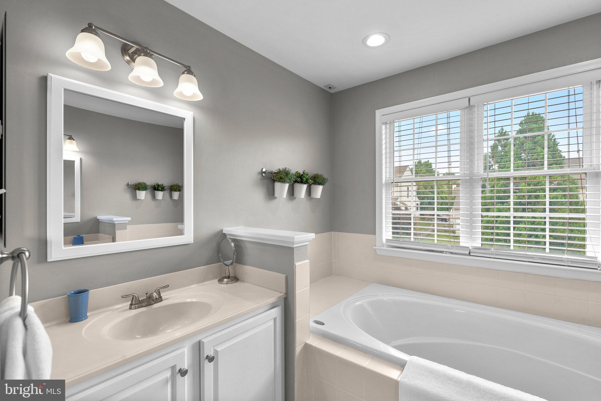 FIELDS OF NOTTINGHAM - Residential