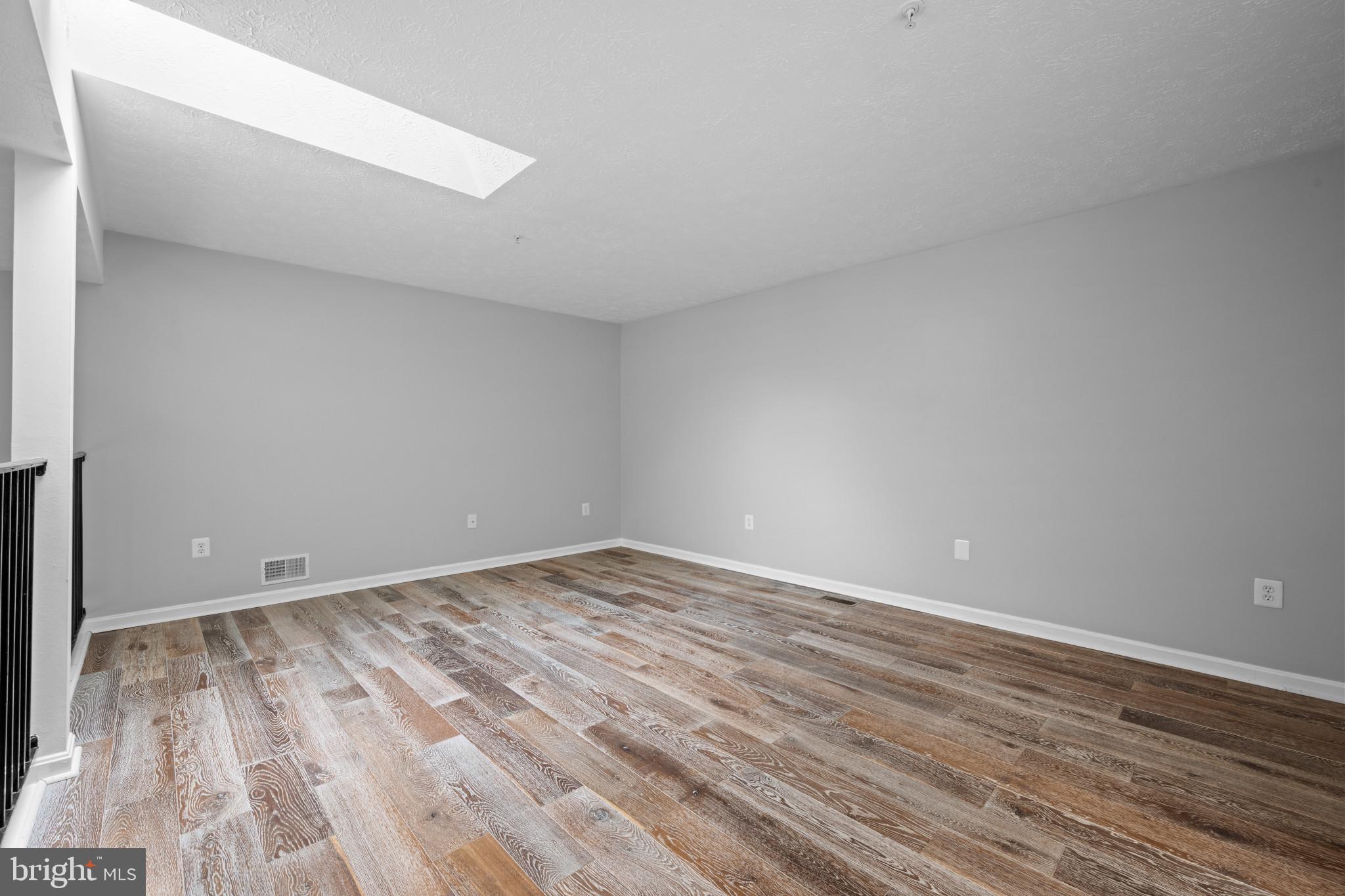 TIMBERGROVE - Residential