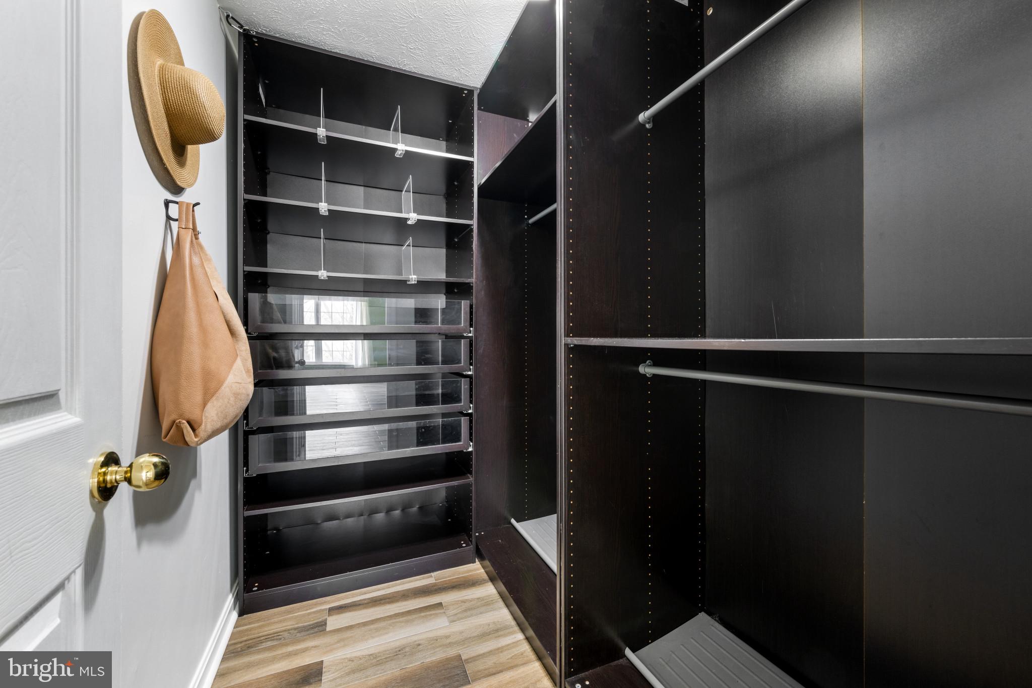 TIMBERGROVE - Residential