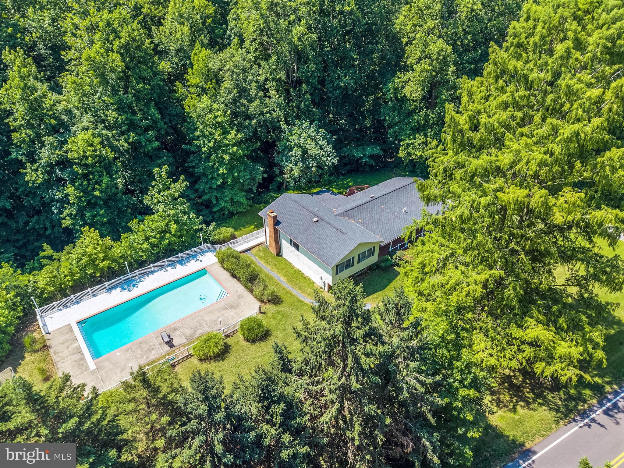 3611 KAREN DRIVE