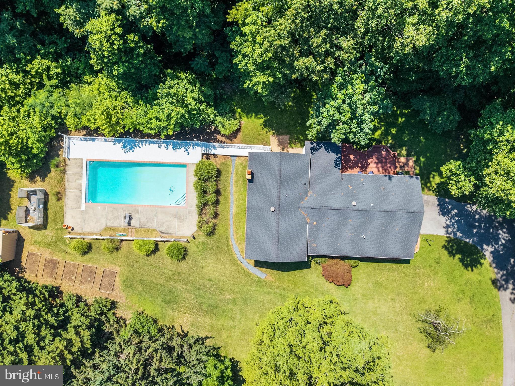 3611 KAREN DRIVE