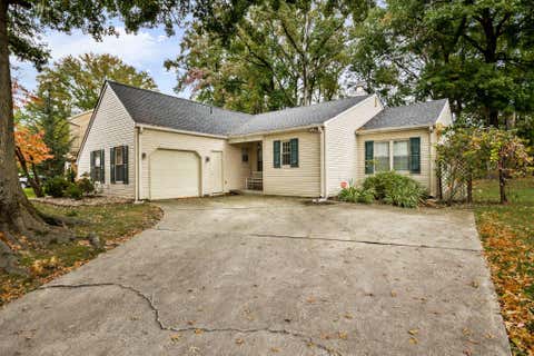 Homes For Rent - 15 Embassy Drive<br/> Camden County, CHERRY HILL, NJ 08002