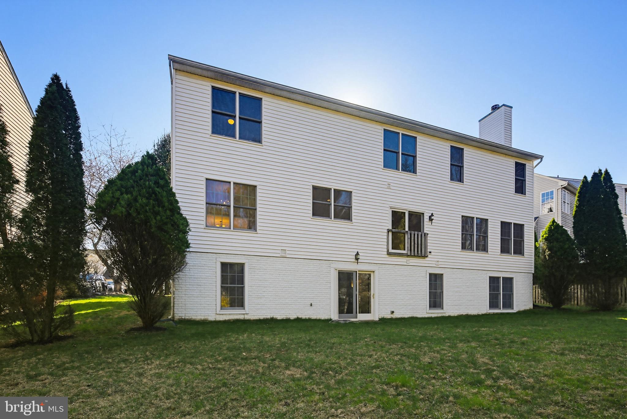 VILLAGE OF RIVER HILL - Residential