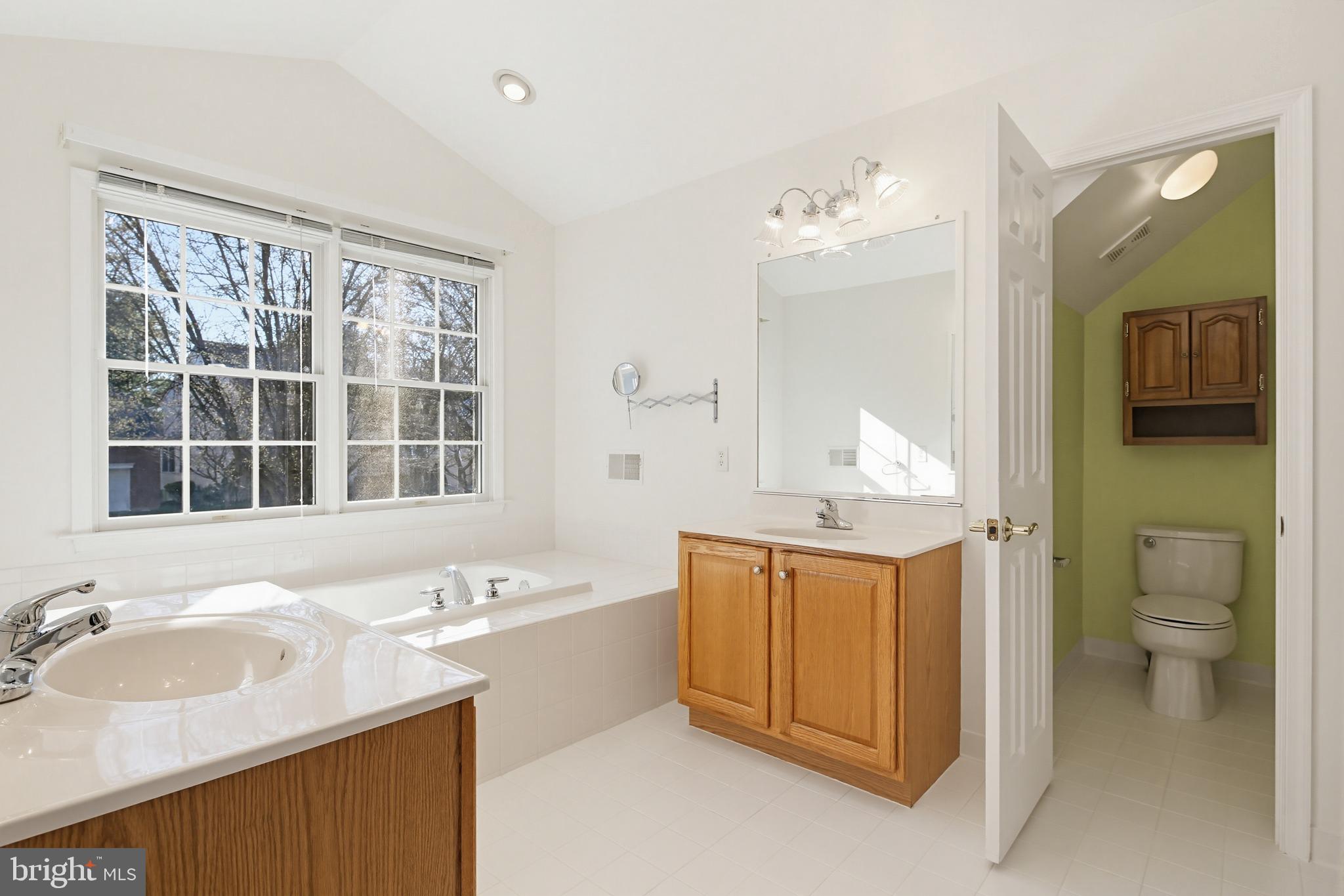 VILLAGE OF RIVER HILL - Residential