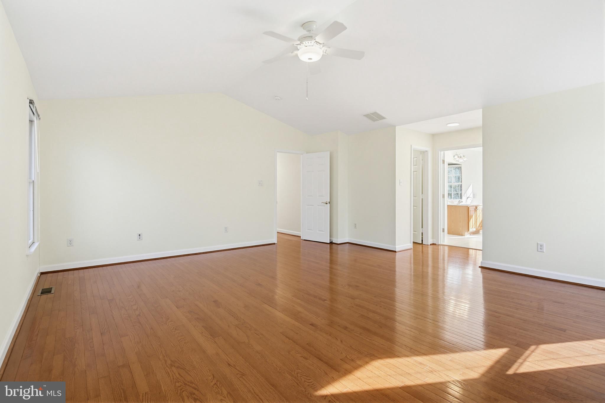 VILLAGE OF RIVER HILL - Residential