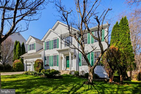 Homes For Sale - 12017 Floating Clouds Path<br/> CLARKSVILLE, MD 21029