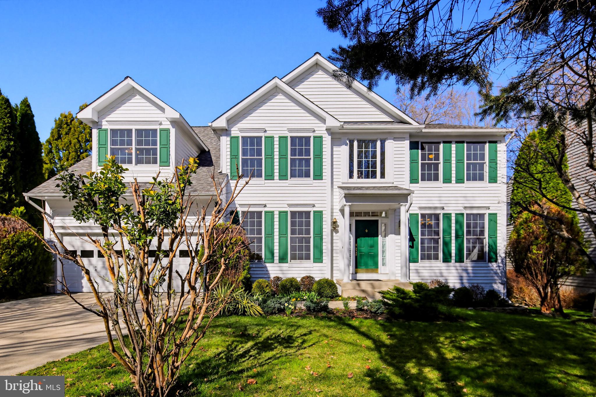 VILLAGE OF RIVER HILL - Residential