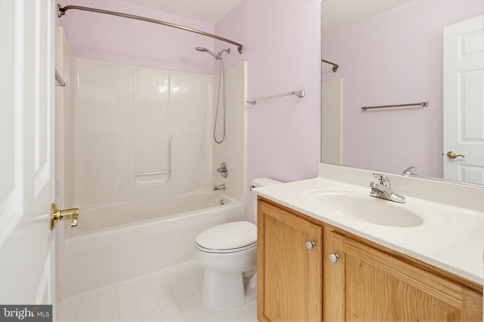 VILLAGE OF RIVER HILL - Residential