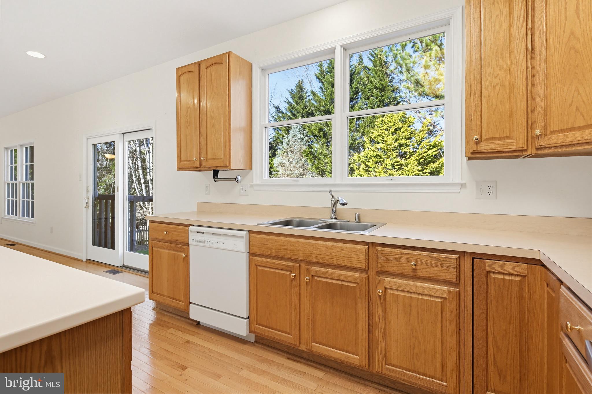 VILLAGE OF RIVER HILL - Residential