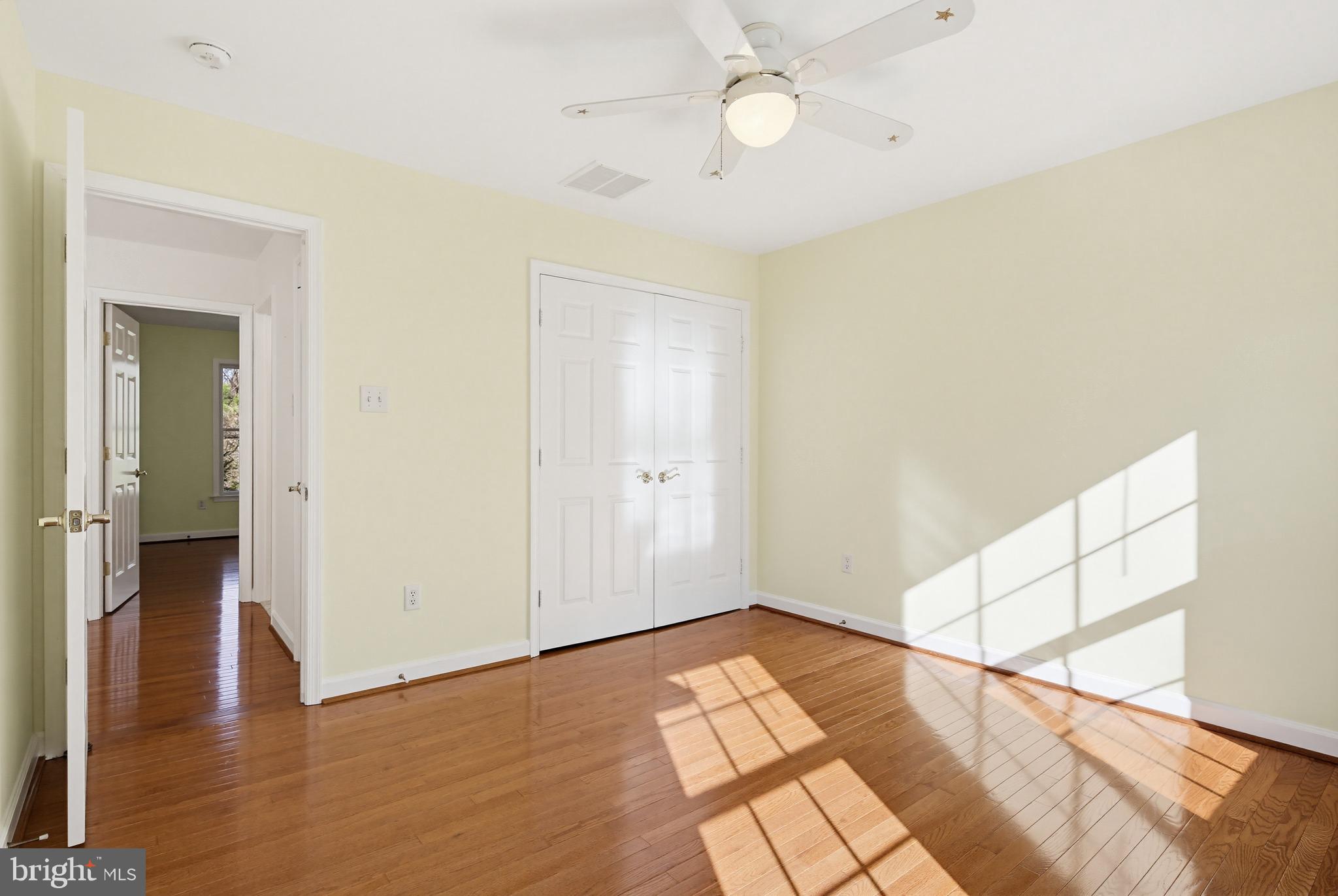 VILLAGE OF RIVER HILL - Residential