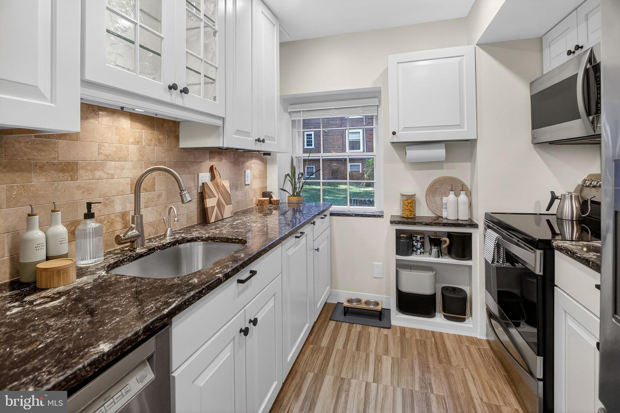 3700 39TH STREET NW B176