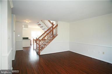 ROLLING BROOK - Residential Lease