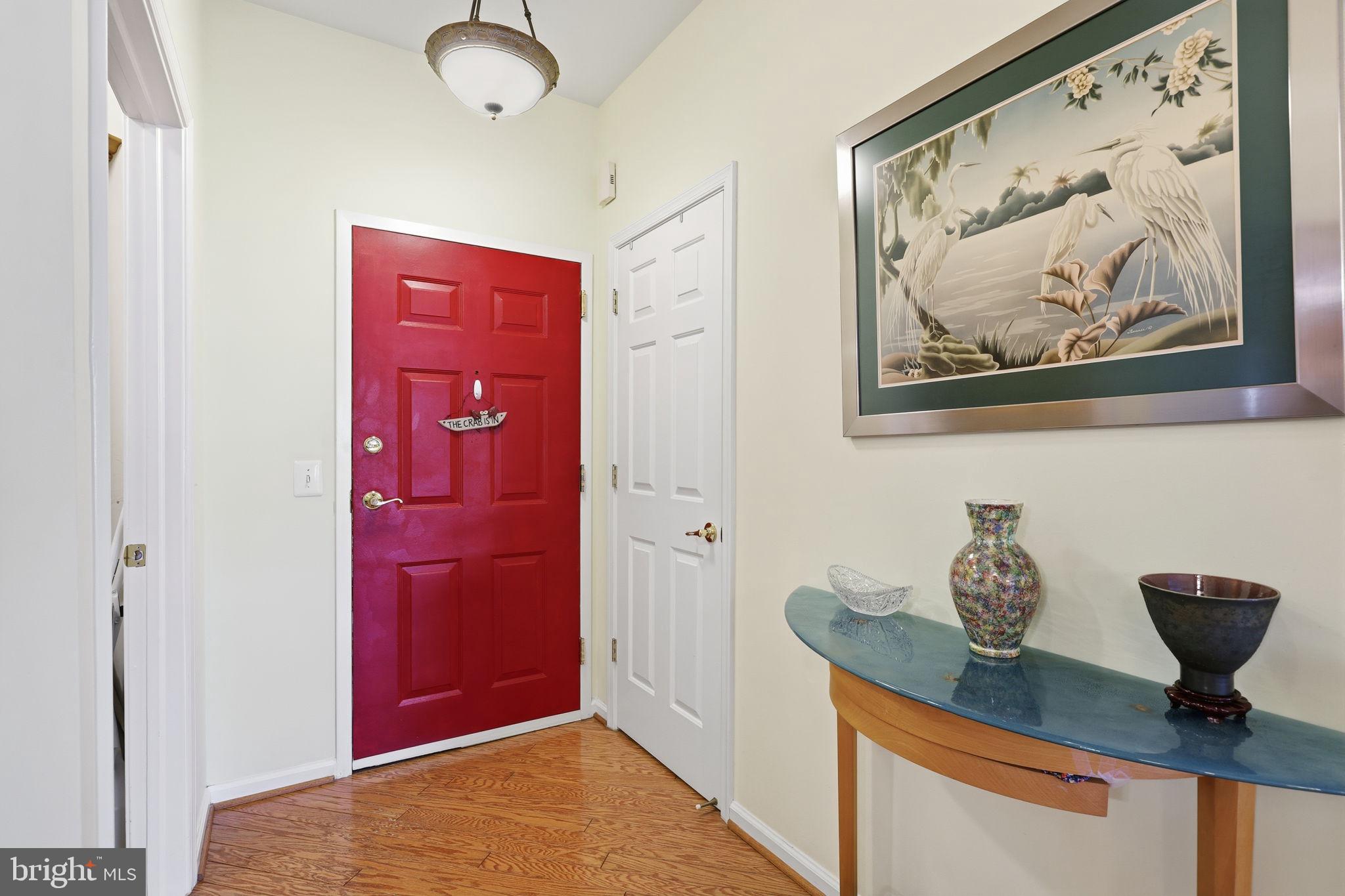 HERITAGE CR ESTS - Residential