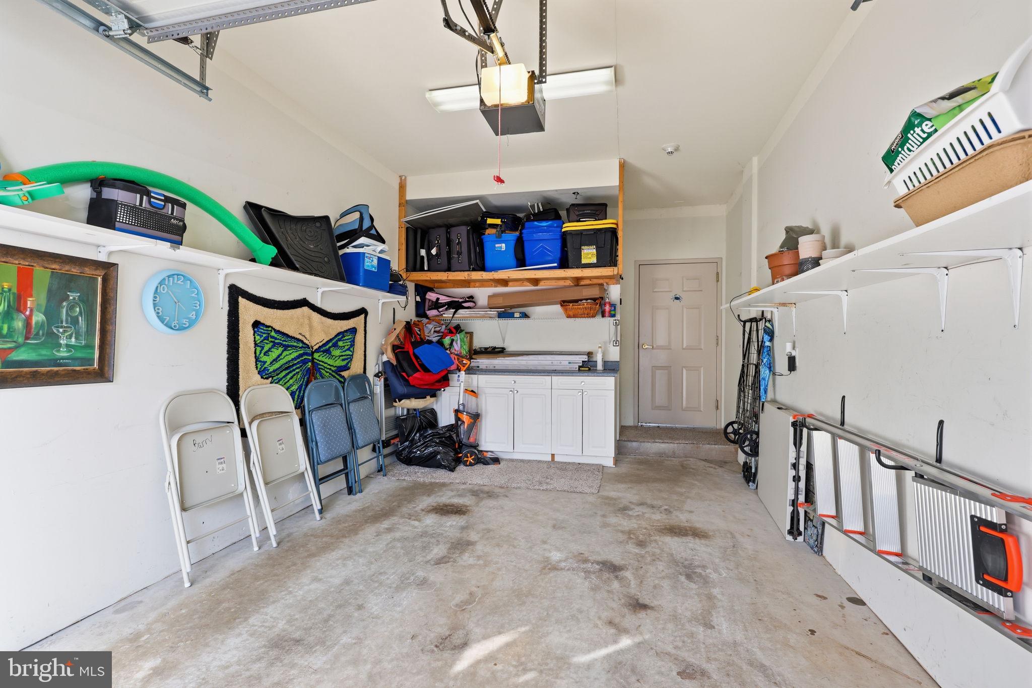 HERITAGE CR ESTS - Residential