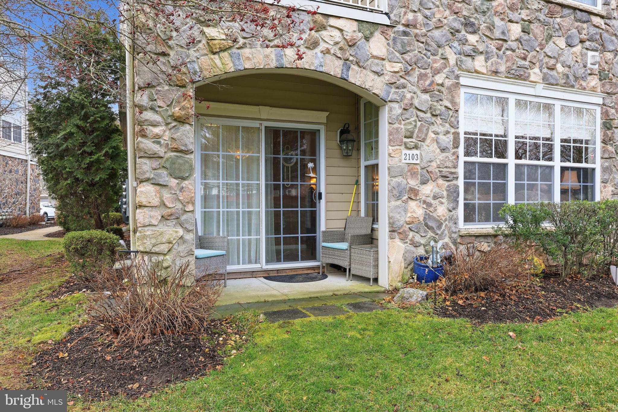 2103 KNOX COURT 2103