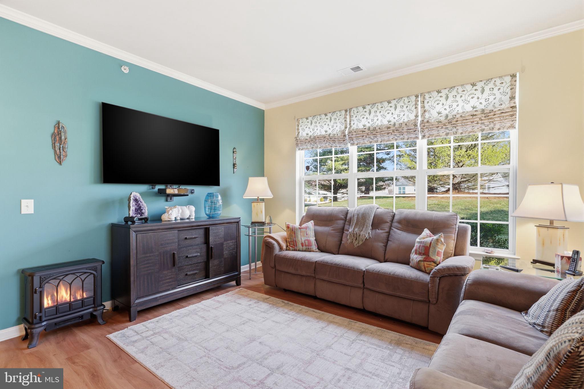 HERITAGE CR ESTS - Residential