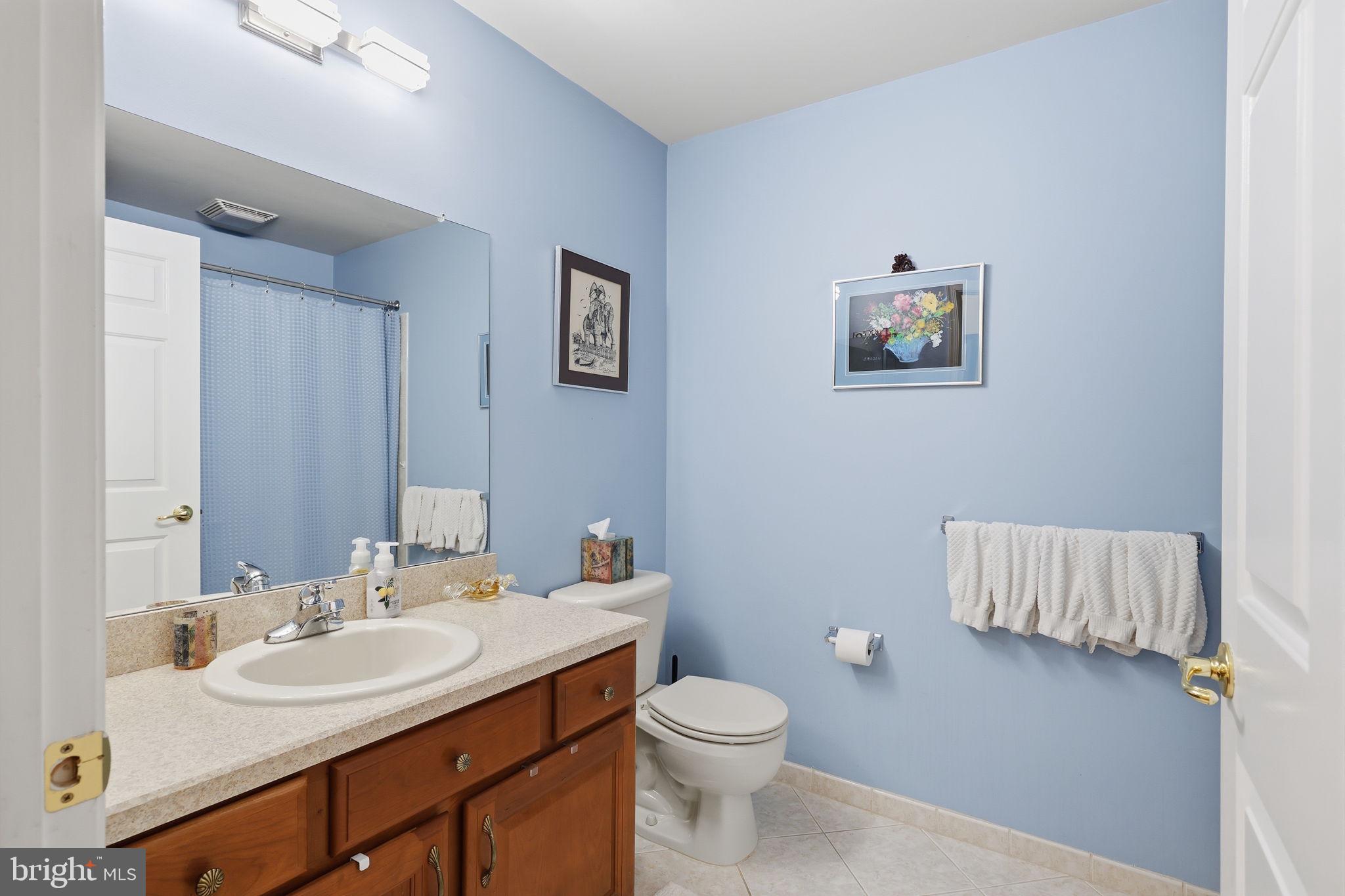 HERITAGE CR ESTS - Residential