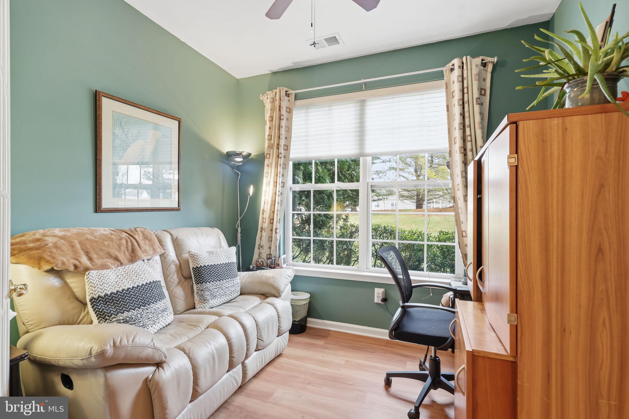 HERITAGE CR ESTS - Residential