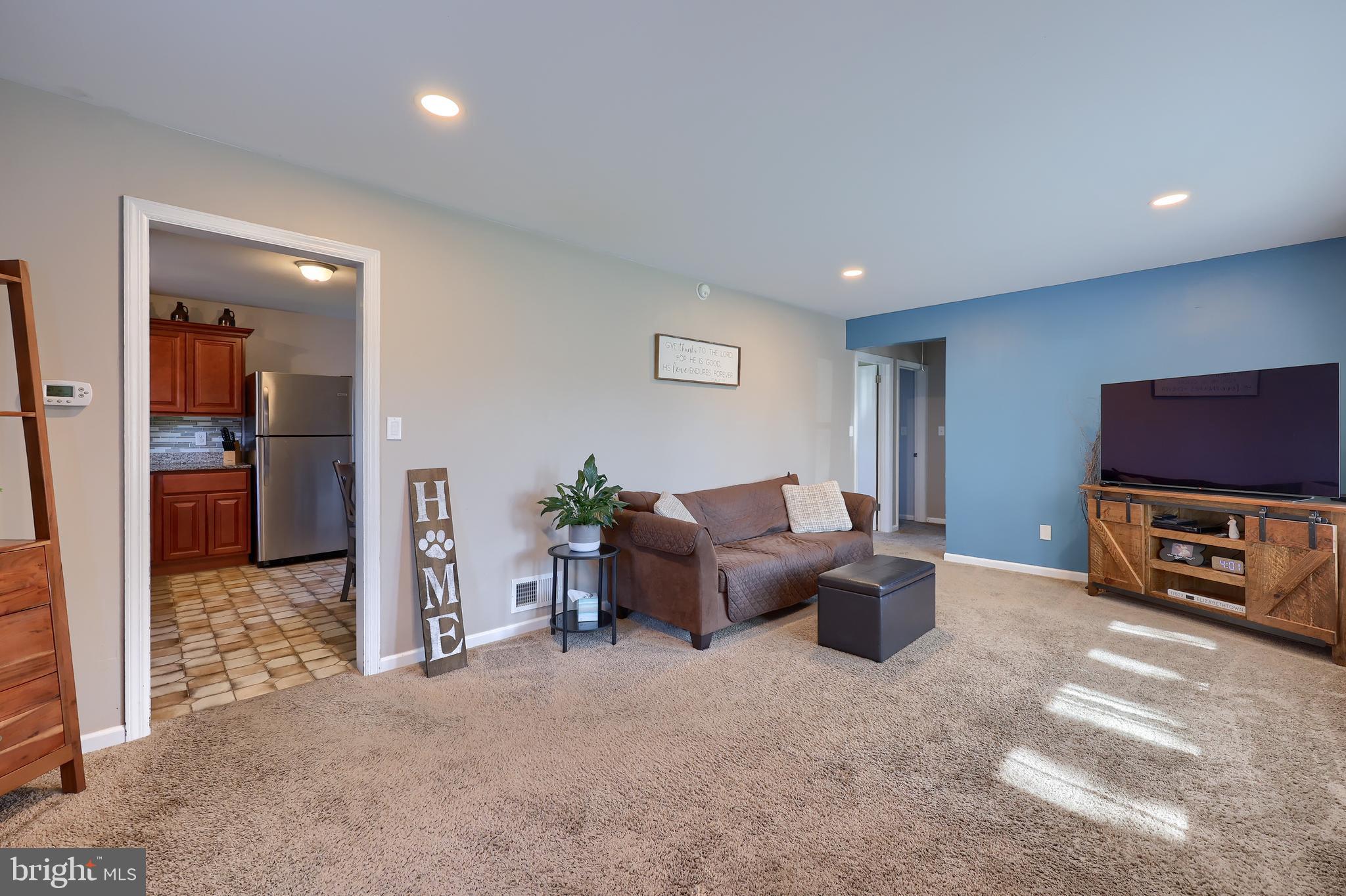 ELIZABETHTOWN BOROUGH - Residential