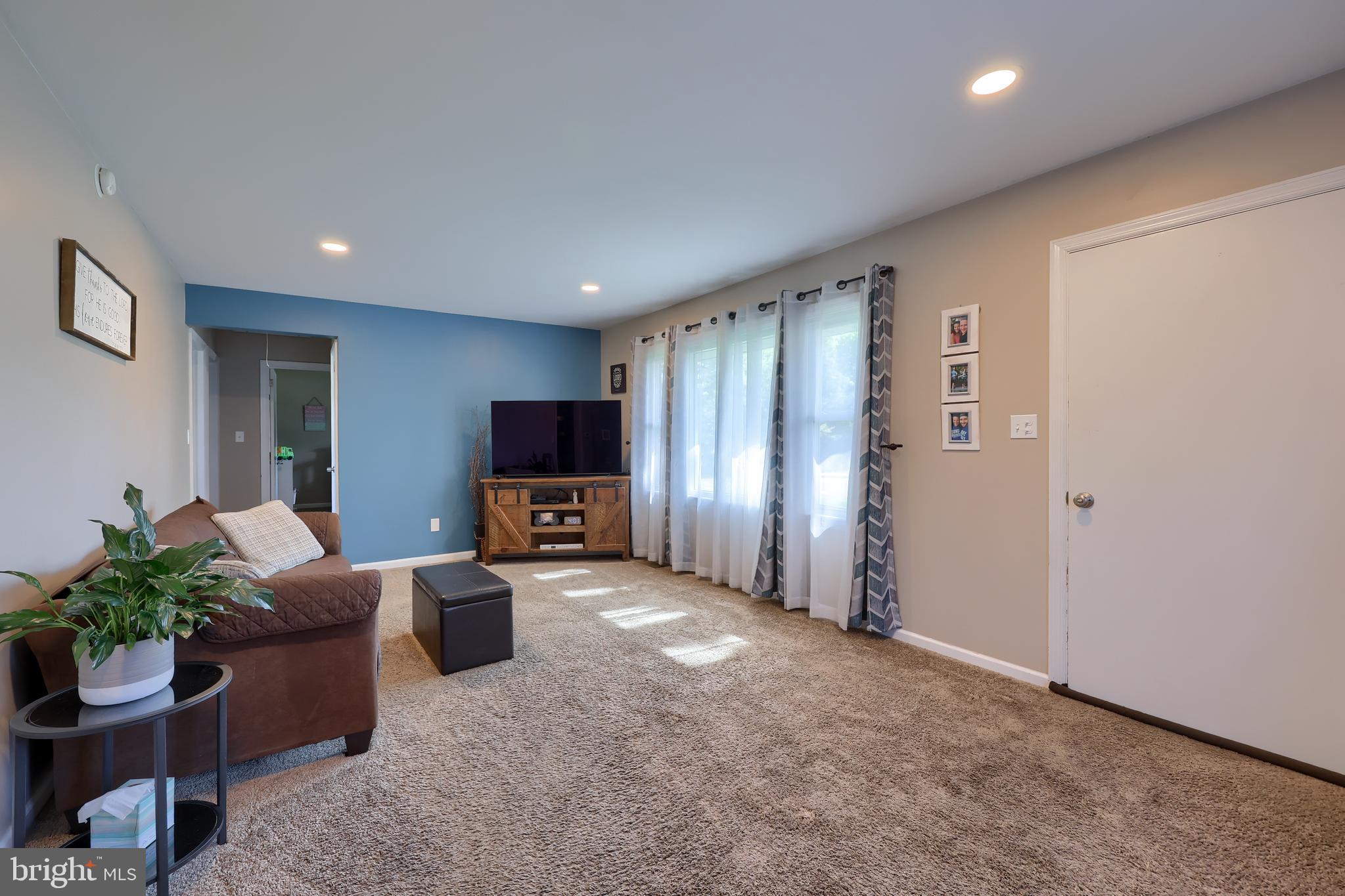 ELIZABETHTOWN BOROUGH - Residential