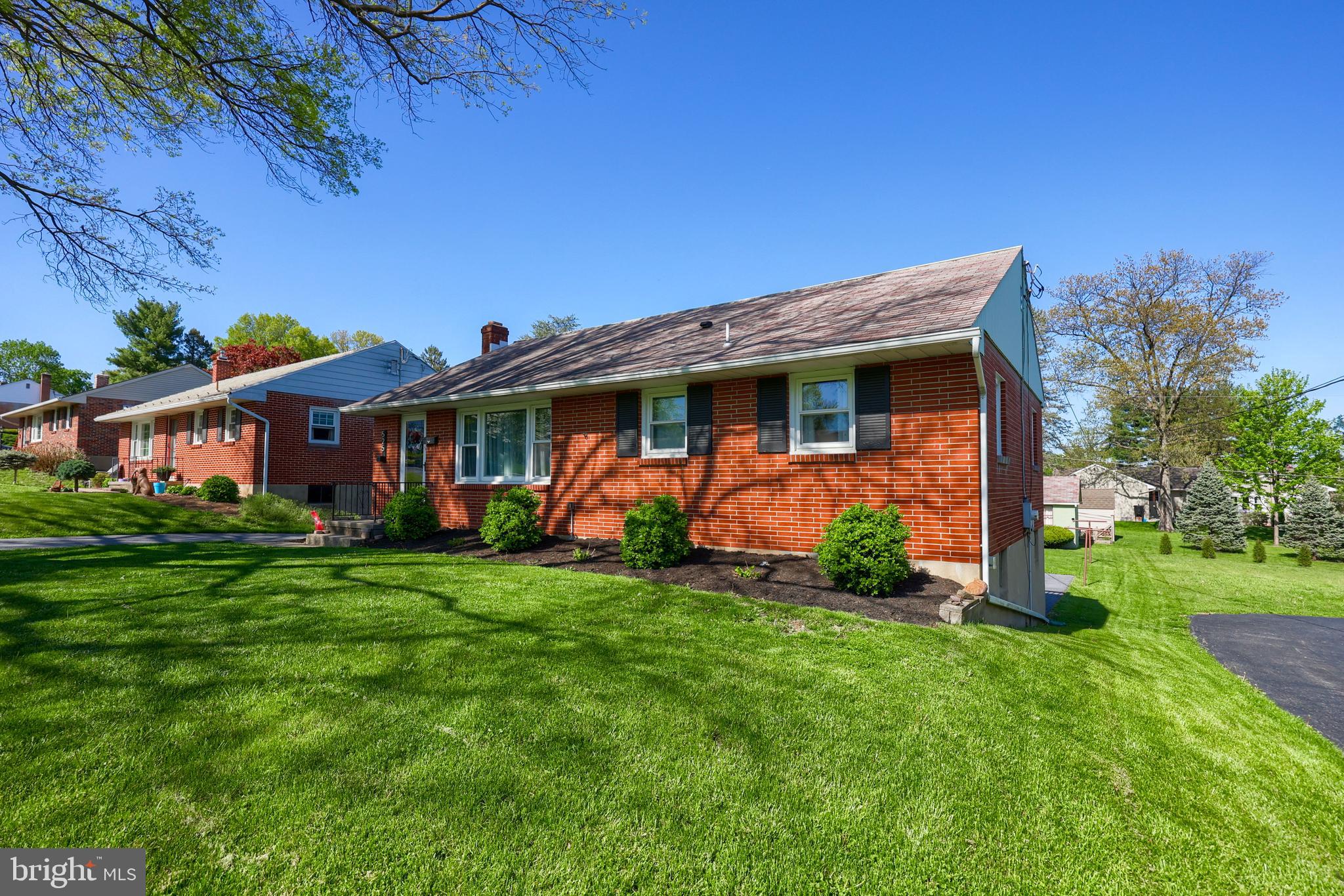 ELIZABETHTOWN BOROUGH - Residential