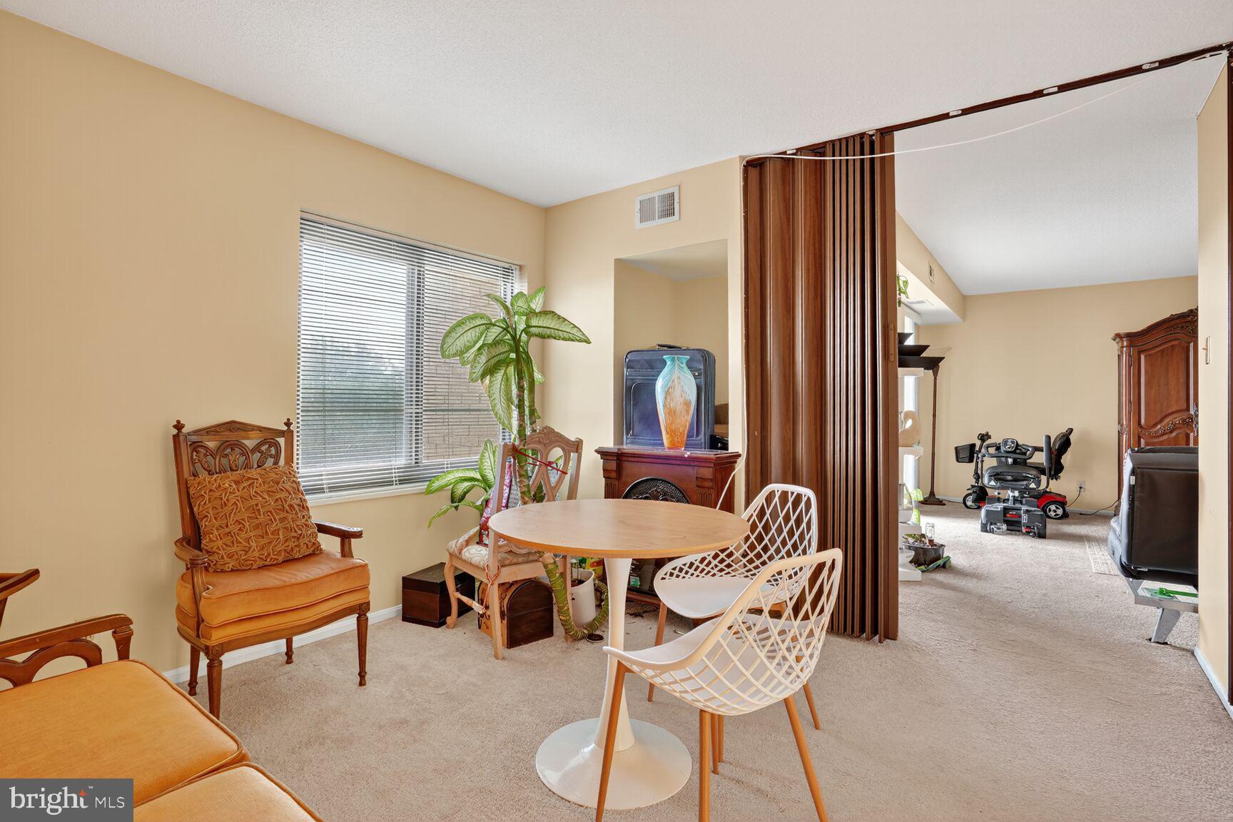 WATERGATE AT LANDMARK - Residential