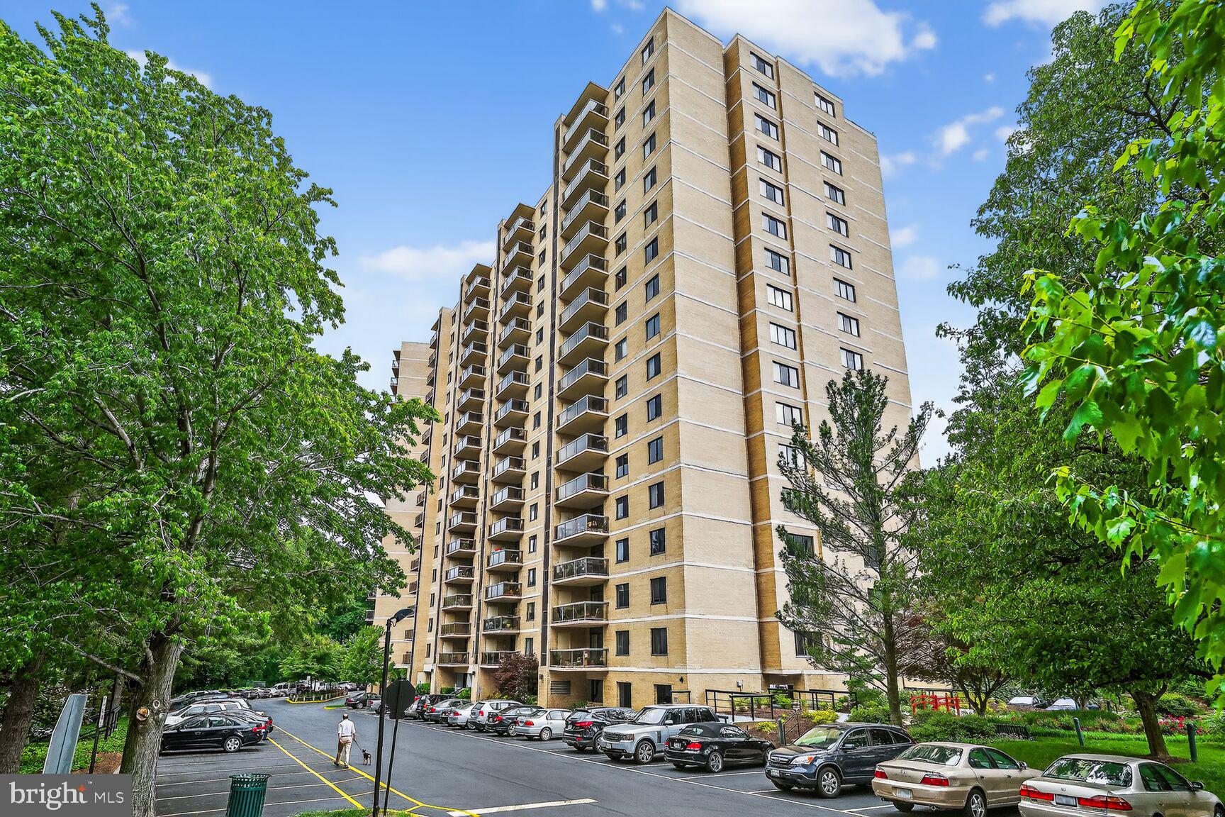 WATERGATE AT LANDMARK - Residential