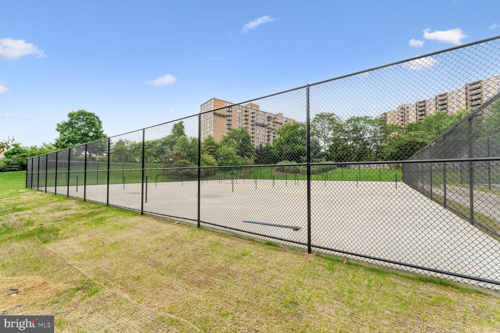 WATERGATE AT LANDMARK - Residential