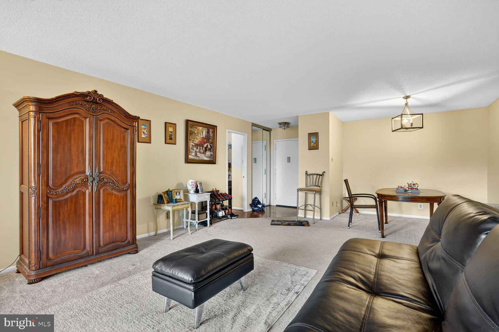 WATERGATE AT LANDMARK - Residential