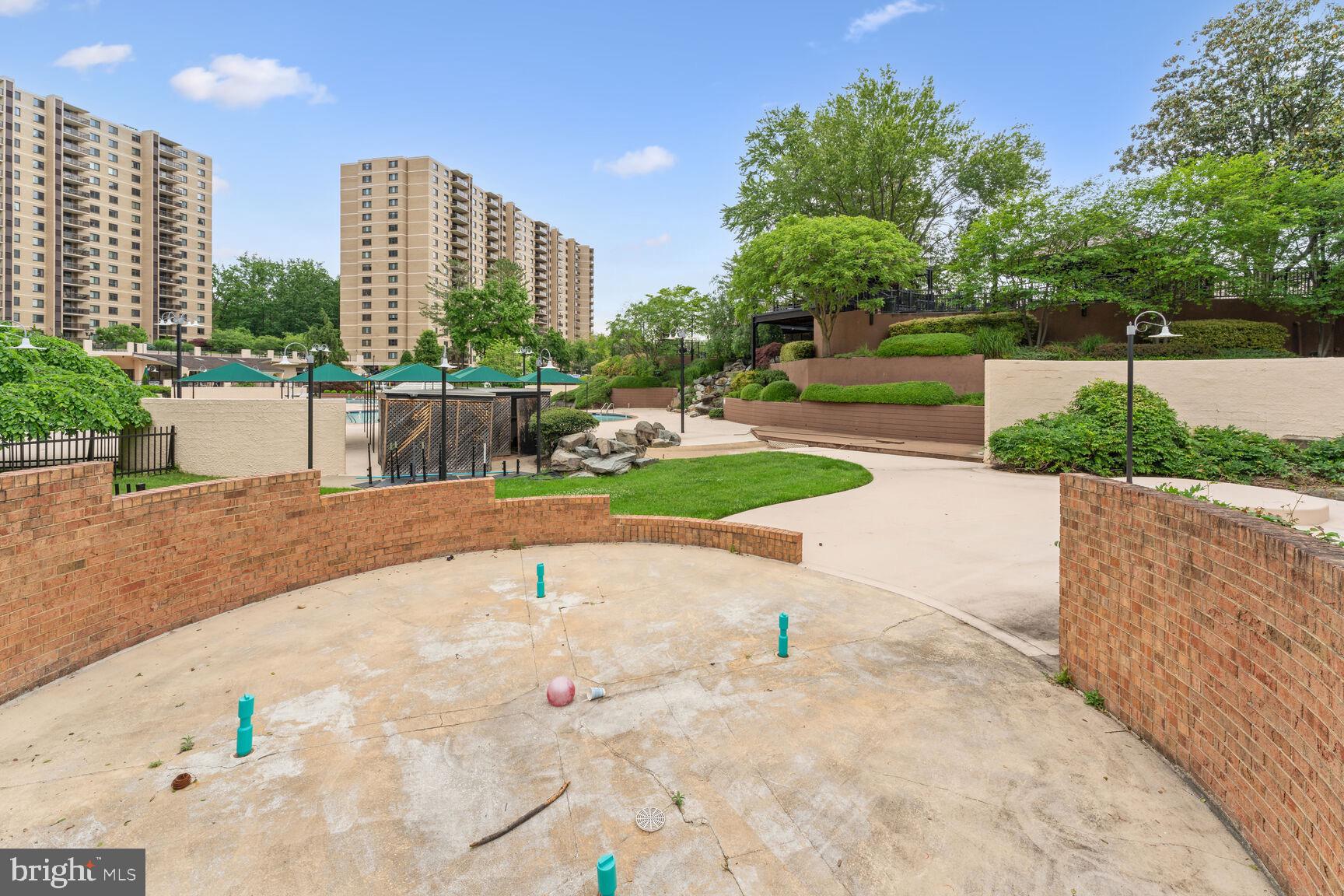 WATERGATE AT LANDMARK - Residential