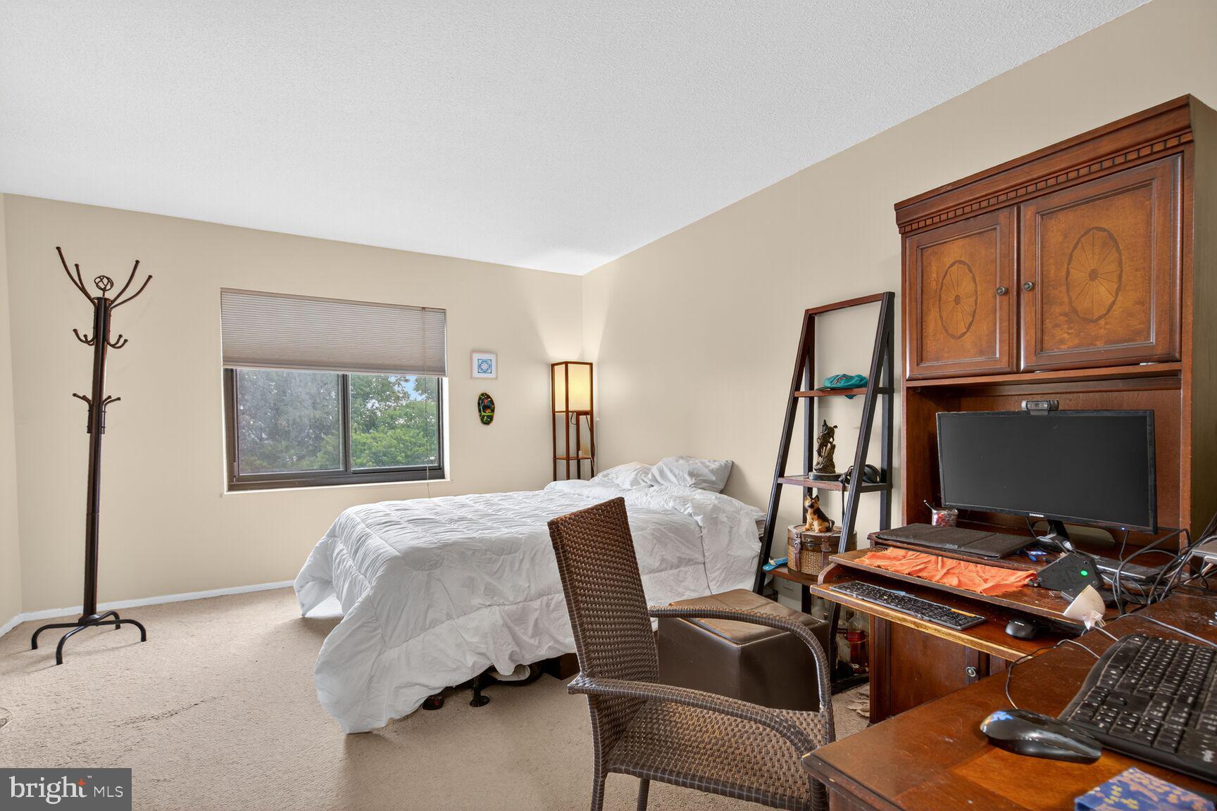309 YOAKUM PARKWAY 914
