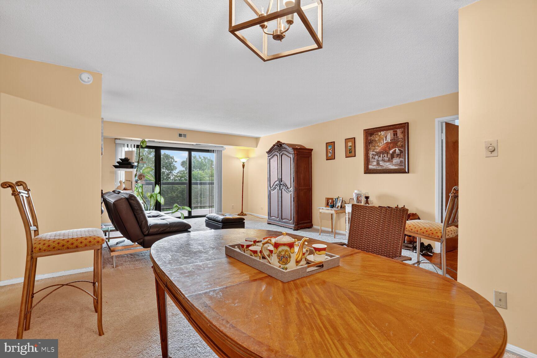 WATERGATE AT LANDMARK - Residential