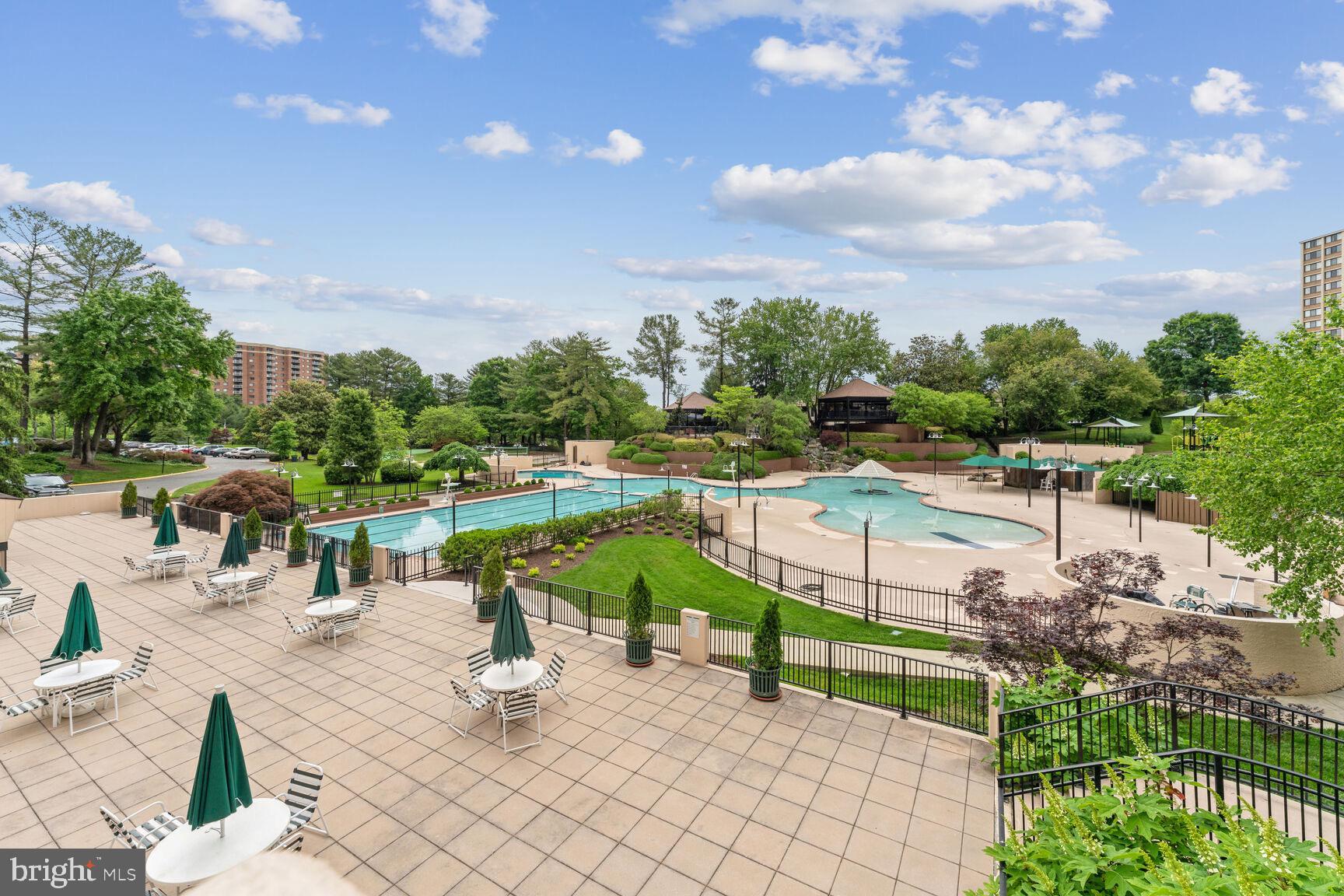 WATERGATE AT LANDMARK - Residential