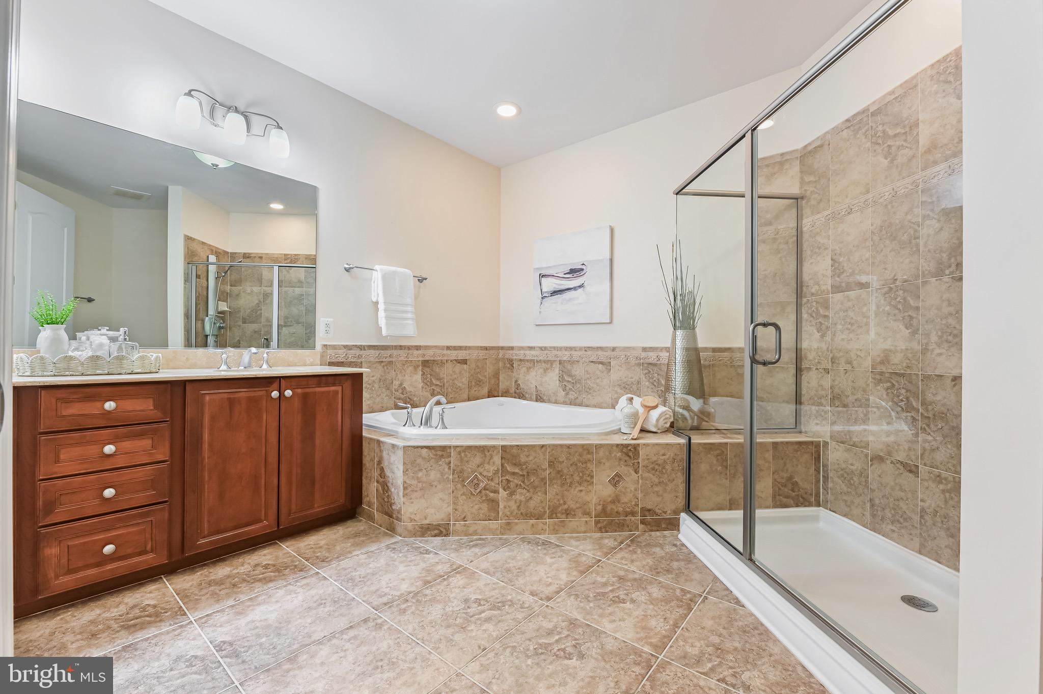 GRANDVIEW AT ANNAPOLIS TOWNE CENTRE - Residential