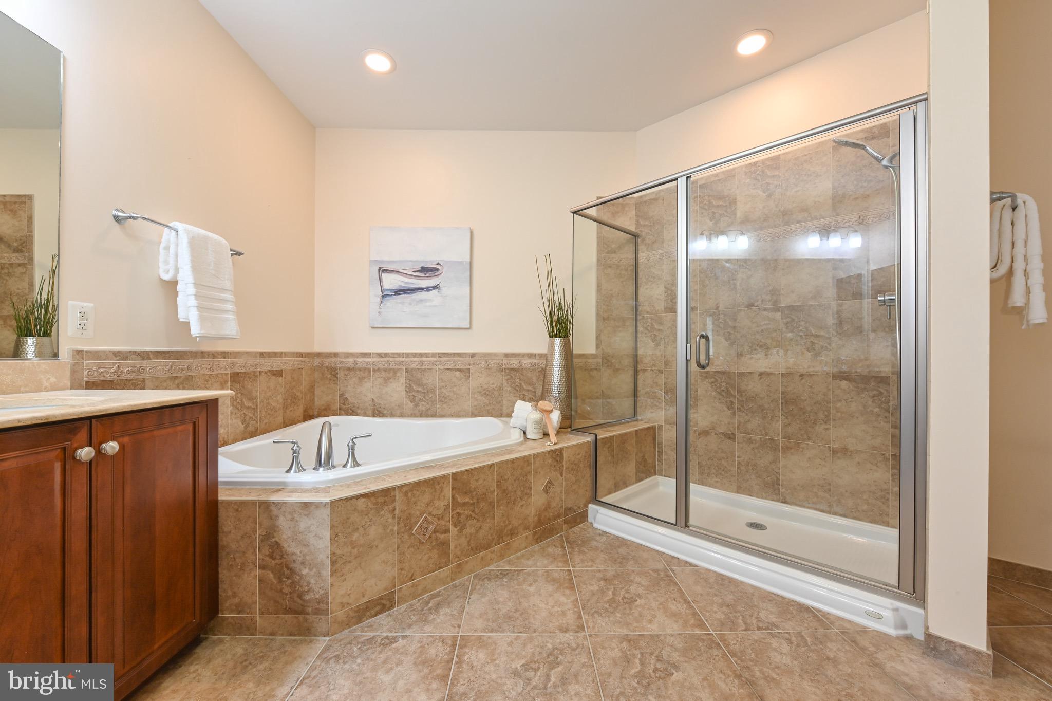 GRANDVIEW AT ANNAPOLIS TOWNE CENTRE - Residential