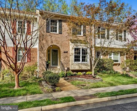 5872 LANGTON DRIVE ALEXANDRIA VA 22310