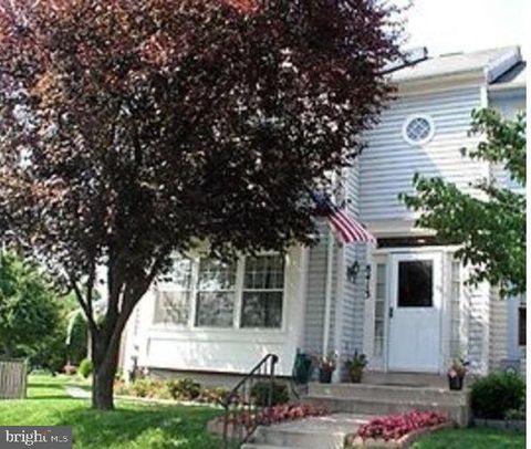 Townhouse For Rent - 8413 Meadow Green Way<br/> Montgomery County, GAITHERSBURG, MD 20877