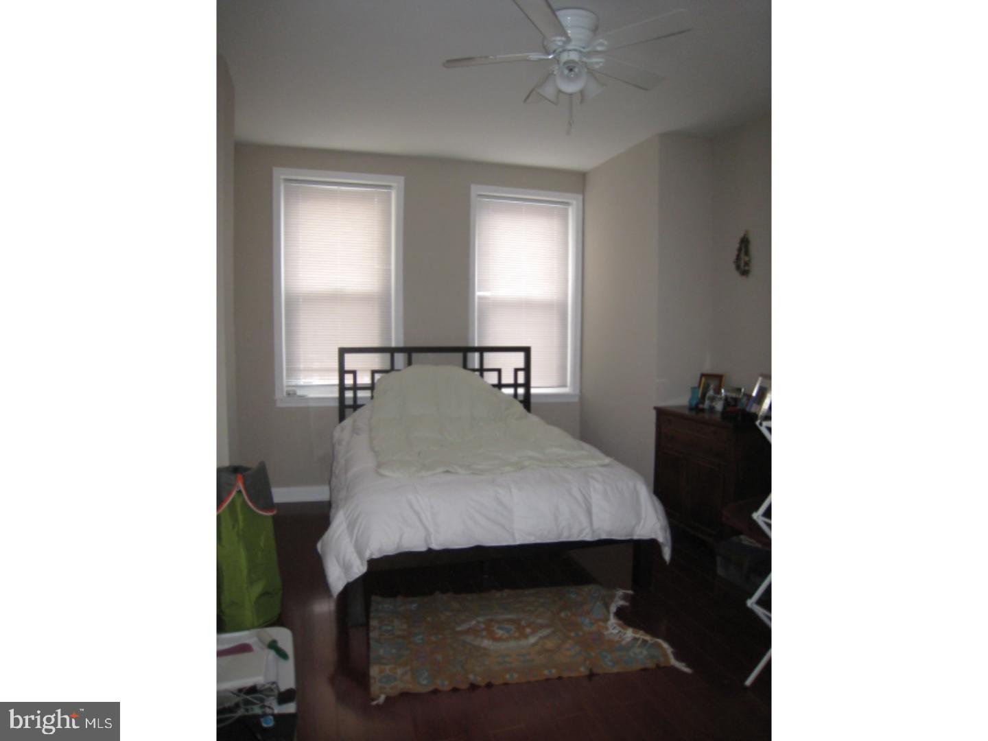 QUEEN VILLAGE - Commercial Sale