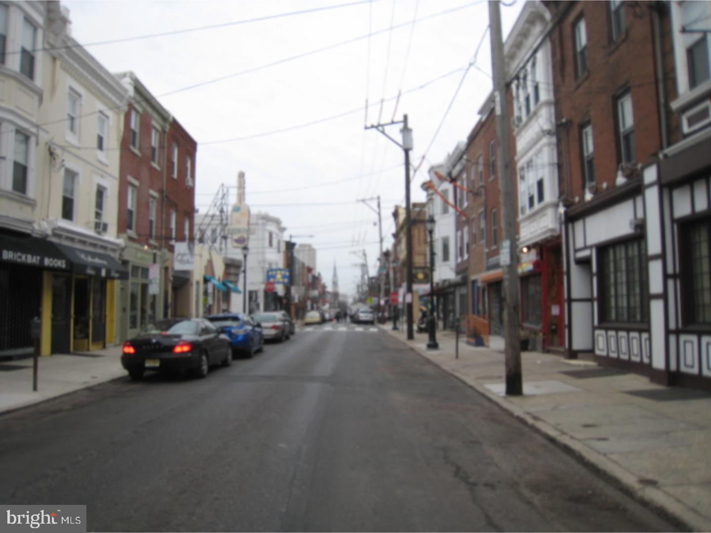 QUEEN VILLAGE - Commercial Sale