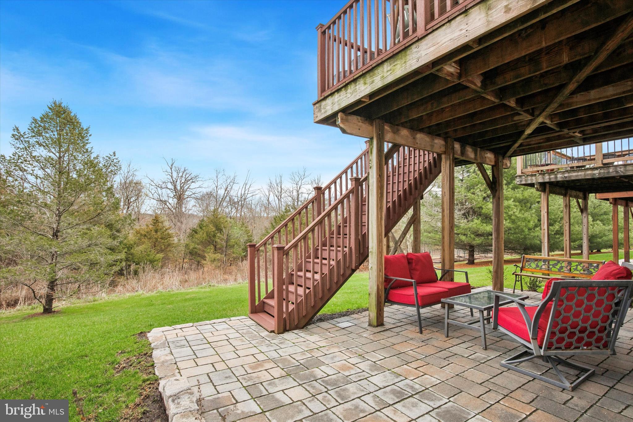 PRESTON COURT - Residential